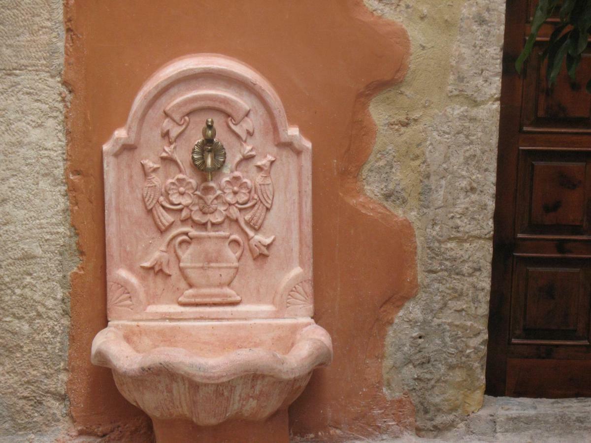 Sali Chelidonaki Boutique Suite Chania  Buitenkant foto