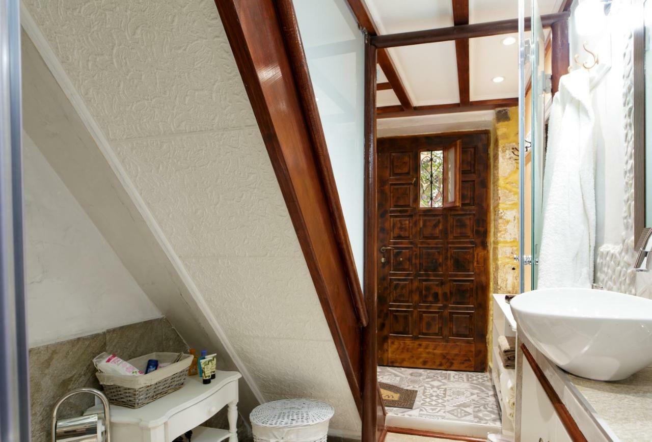 Sali Chelidonaki Boutique Suite Chania  Buitenkant foto