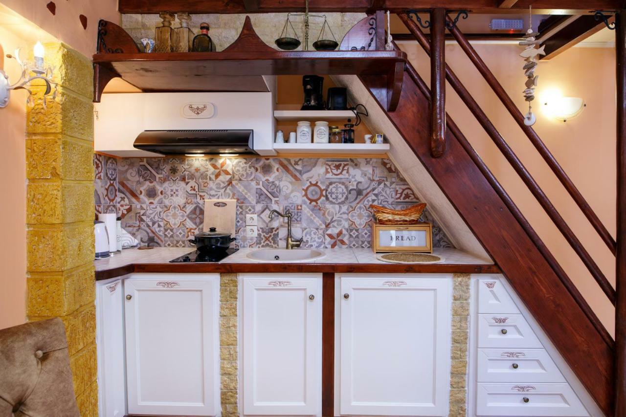 Sali Chelidonaki Boutique Suite Chania  Buitenkant foto
